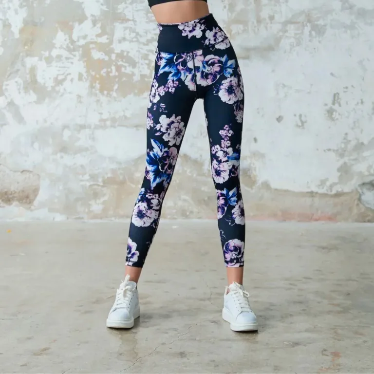Purple Floral Pattern Leggings